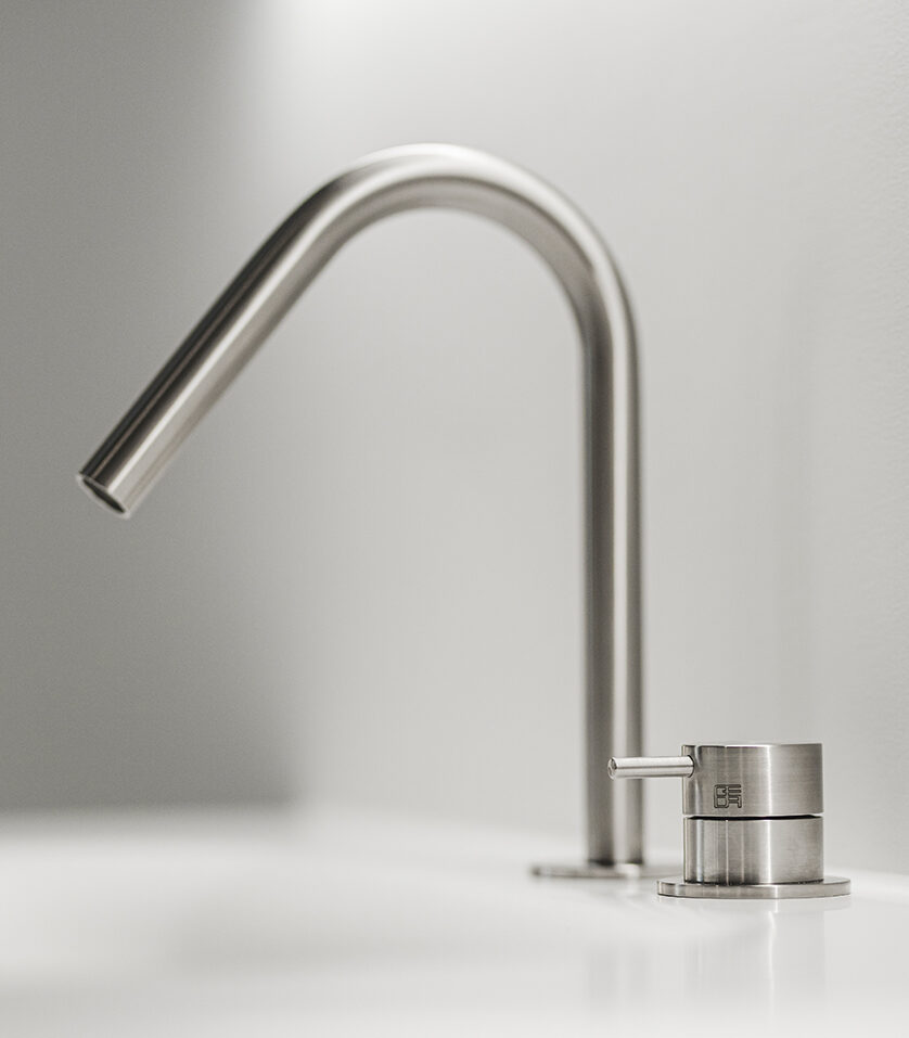 rvs kranen wastafelkraan tzwt004 e1671710434916 TIZ Design | Kwaliteits Badkamermeubels