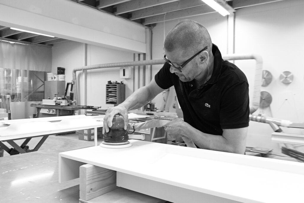 Tiz Schuren TIZ Design | Kwaliteits Badkamermeubels