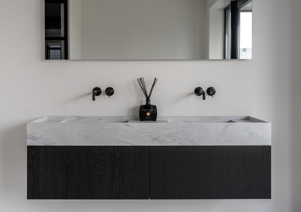 Sluis marmerlook solid surface wastafel 1