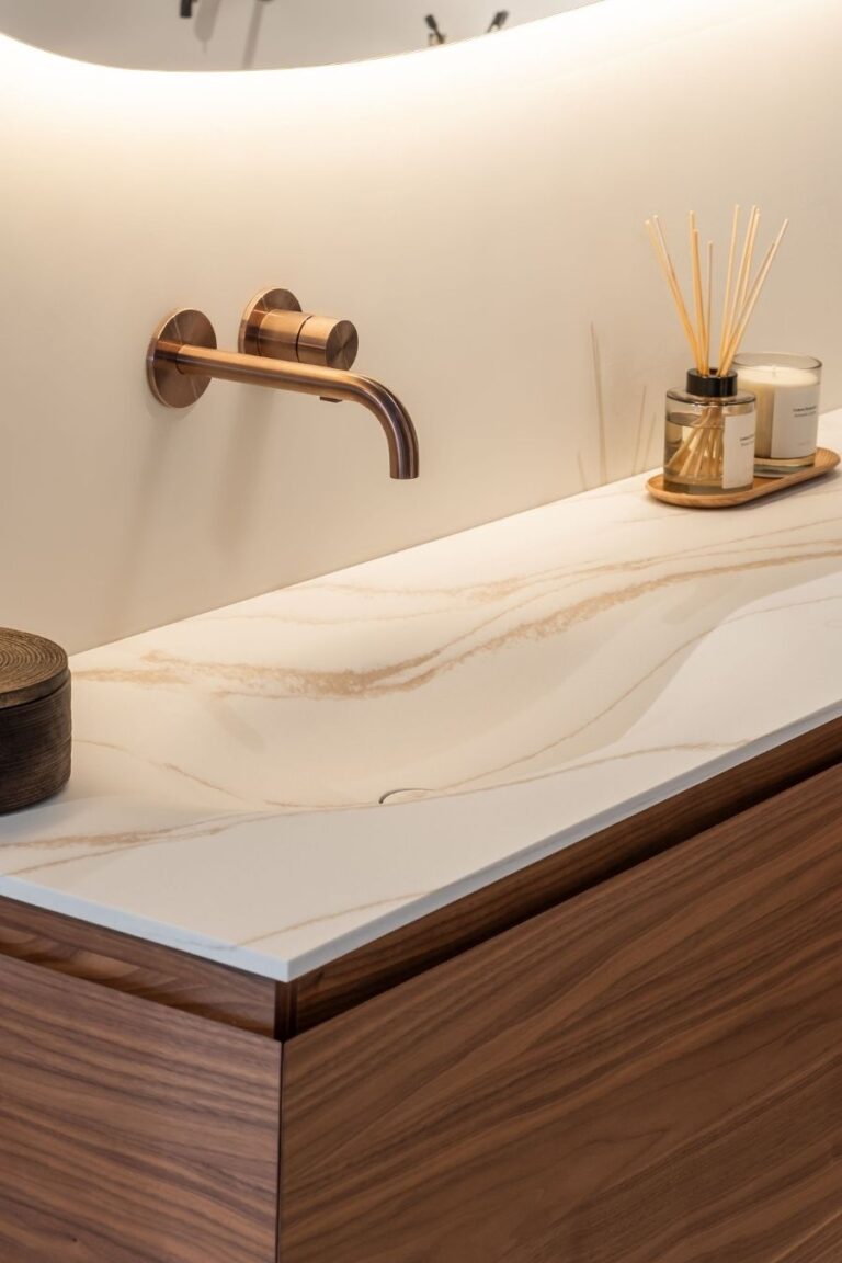 Mobiel marmerlook solid surface wastafel